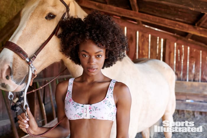 X163463_TK2_00499WMweb